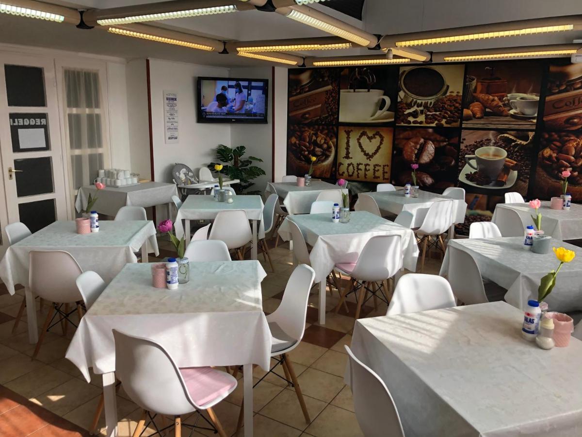 Hoforras Hotel ยูลา ภายนอก รูปภาพ