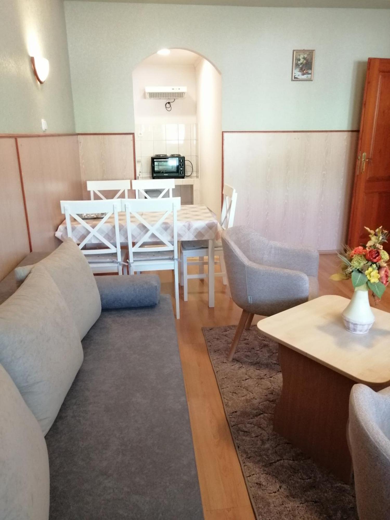 Hoforras Hotel ยูลา ภายนอก รูปภาพ